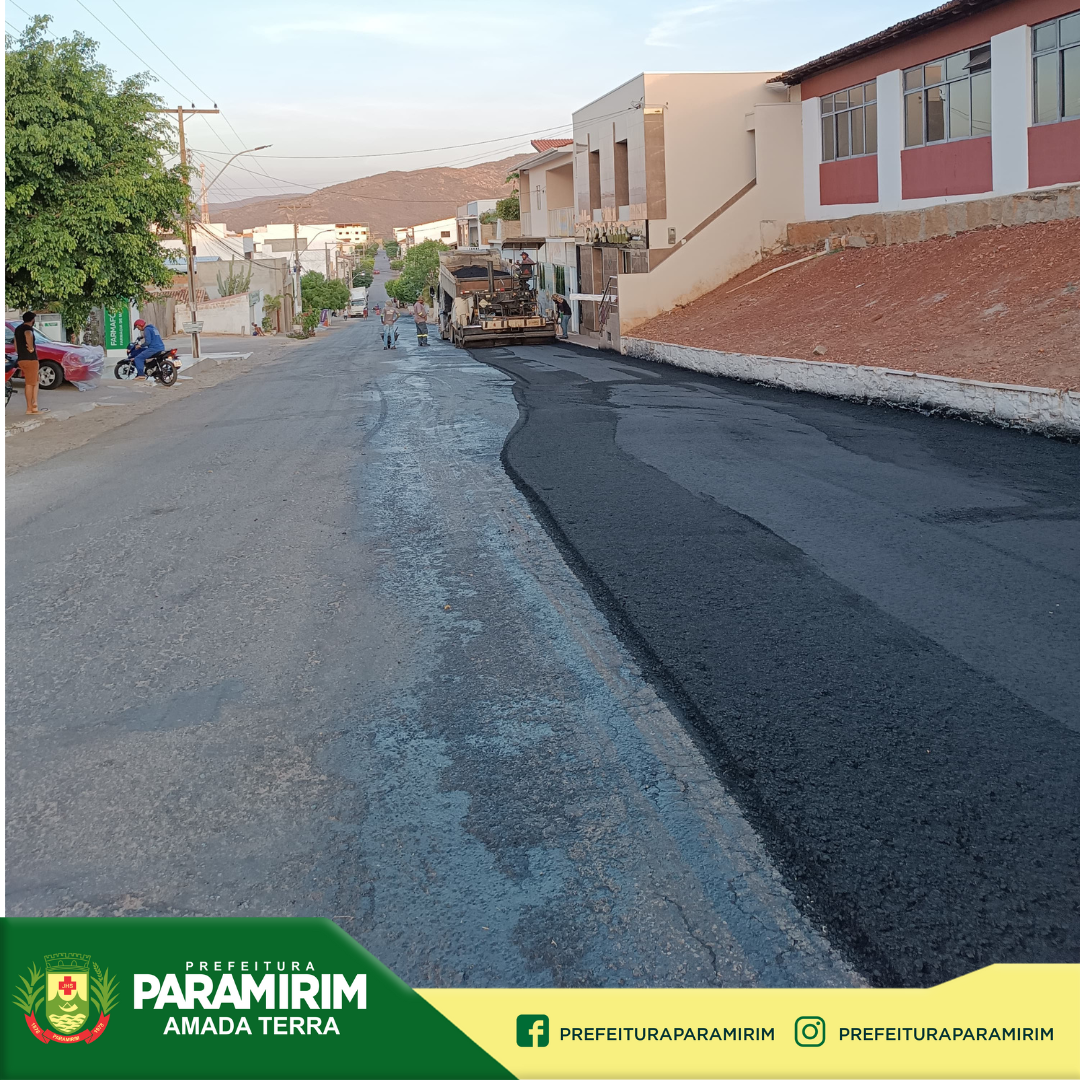 Obra de pavimentação asfáltica chega à Avenida Botuporã
